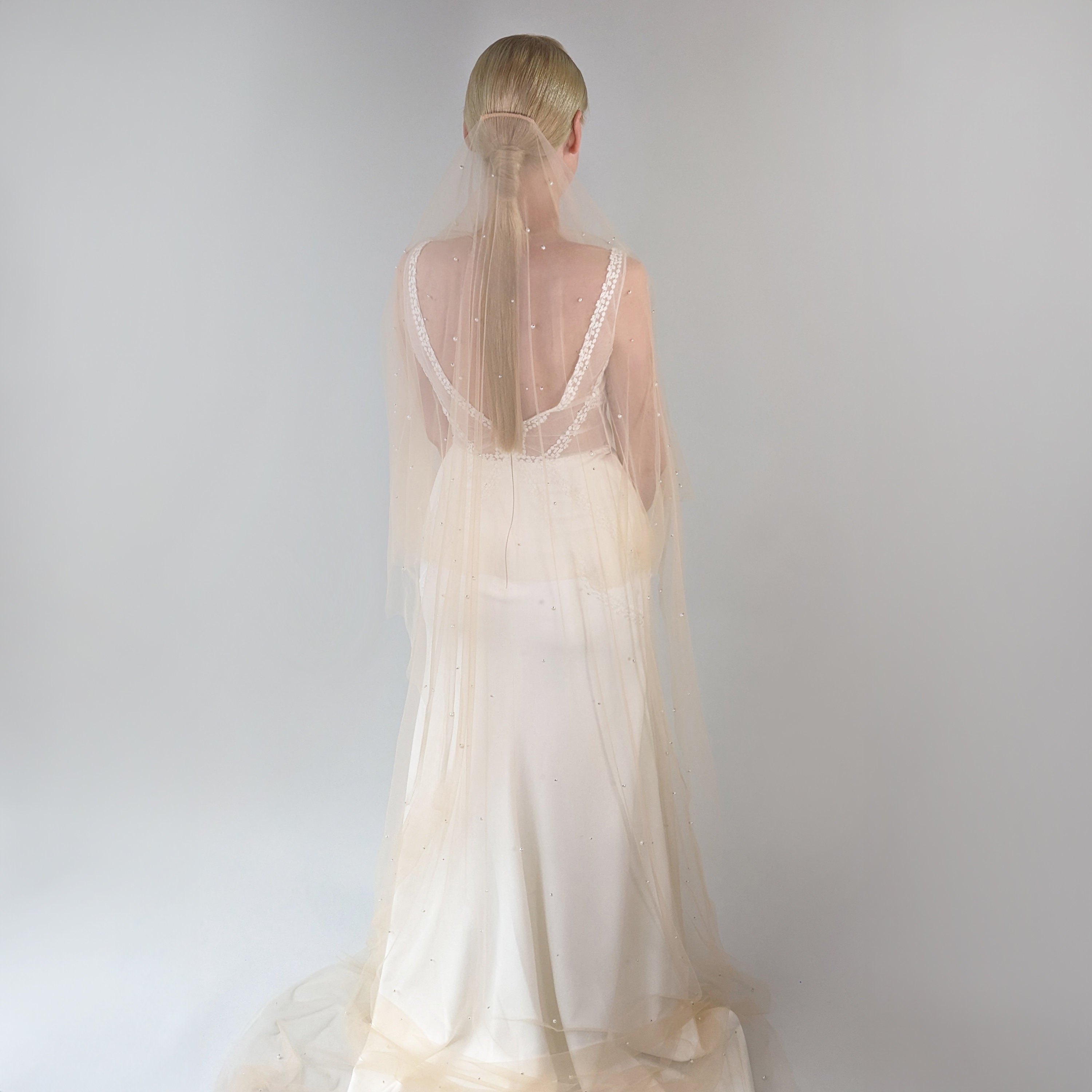 Voile 2 Niveaux Longueur Coude Voile Mariée Court 2 Niveaux 60-80cm - Tulle Avec Peigne Enterrement Vie Jeune Fille Voile Avec Peigne Blanc