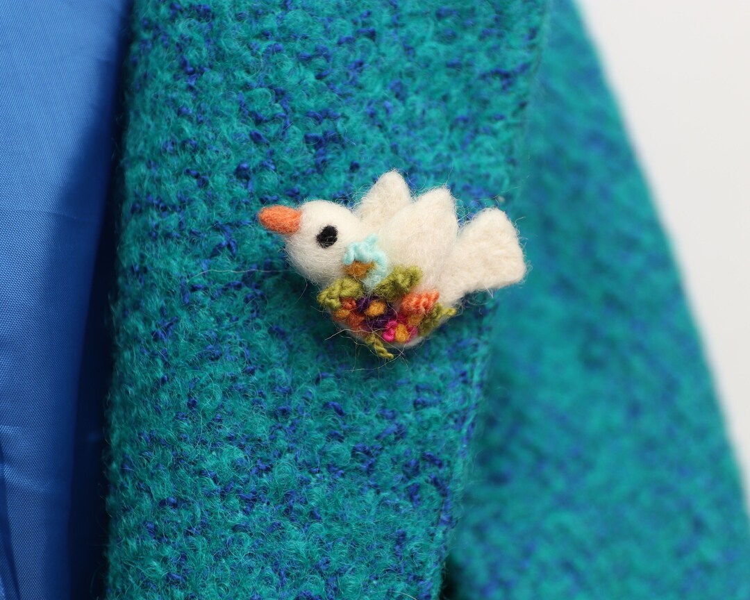 Brooches, Pins and Clips, Handmade 100 Wool Felt Bird Brooch