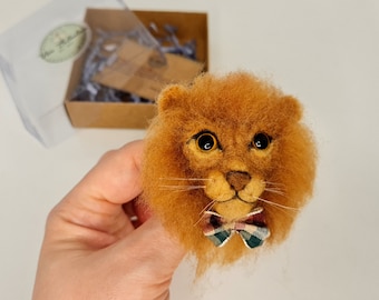 Brooches, Pins and Clips, Handmade 100% Wool Lion Brooch, Bridesmaid, Christmas, Birthday Gift