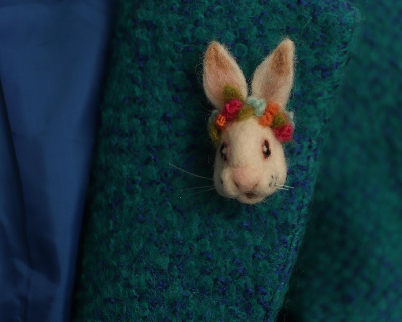 Brooches, Pins & Clips, Handmade 100% Wool Felt Rabbit Brooch, Bridesmaid, Christmas, Birthday Gift,Easter zdjęcie 2