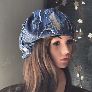 Upcycled S / 22 "/ 56 cm Ballon-Cut-Denim mit Patchwork und Stickerei / Perfektes Geschenk / Weitere Hüte in meiner Boutique.