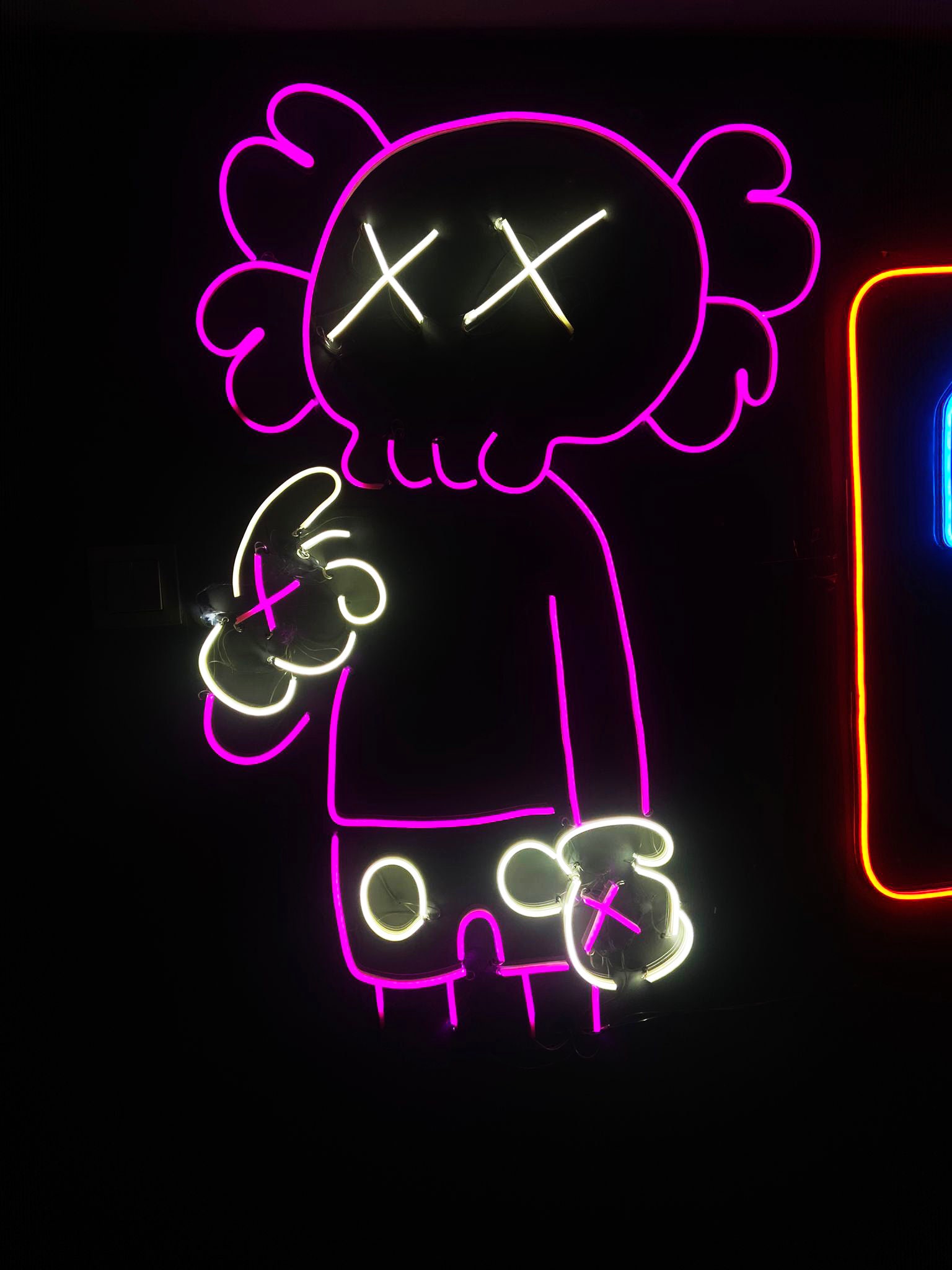 Kaws led neon sign - Etsy 日本