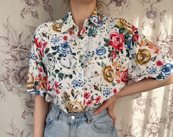 Blusa vintage blanca con estampado de rosas multicolor, elegante camisa de mujer de viscosa ligera de manga corta