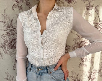 Vintage white petite blouse with sheer sleeves, beaded collar elegant embroidered floral print shirt