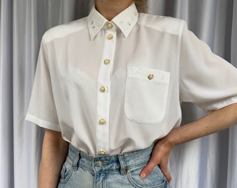 Blusa vintage blanca bordada, elegante camisa de manga corta y botones de perlas.