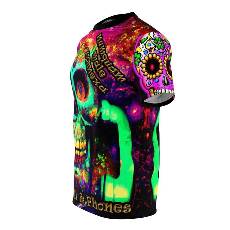 Skull & Phones Unleashed The Ultimate Trendsetter Tee image 4