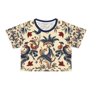 Discover the Toile de Jouy trend: the must-have women's crop t-shirt of the season image 2