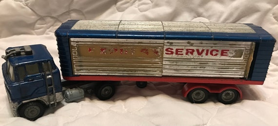 Corgi major hotsell ford truck