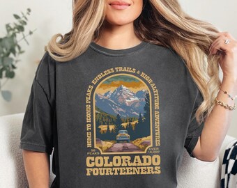 Colorado 14ers T Shirt, Retro distressed fourteeners sunset tee, outdoor camping gift for nature lover, hiker, adventurer, peak bagger