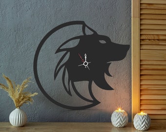 Fichier de découpe numérique pour créer une horloge loup en métal ou en bois disponible aux formats svg, ai, dwg et dxf