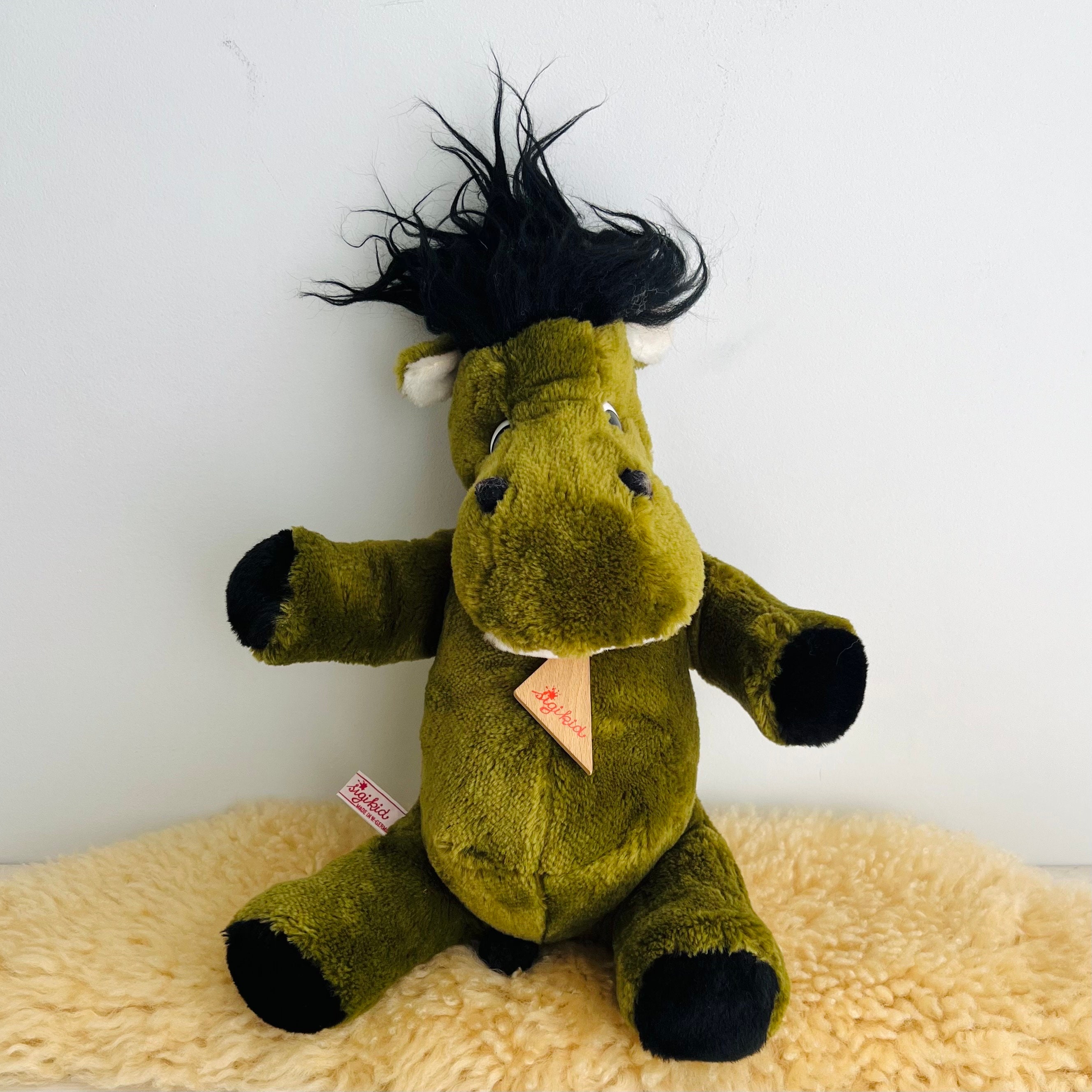Vintage Sigikid Alligator Plushie / Kleinanzeigen Made in Vintage Sigikid Alligator Plushie / Kleinanzeigen Made in