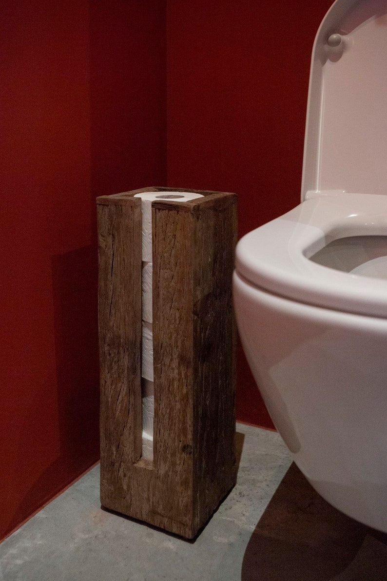 WC Rollenhalter Badezimmer stehend massives Altholz rustikaler Toilettenpapierhalter upcycling Bild 3