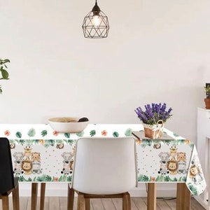 Sarfari/Jungle/Animals Disposable Party Tablecloth/Party Decor/Party Supplies Size 220 x 130CM