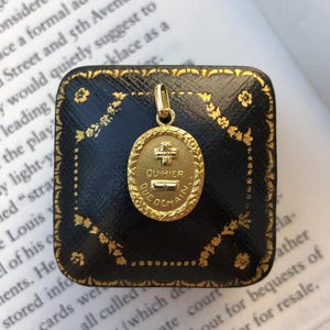 Vintage Maison A. Augis French 18k Gold 12.1 mm Oval-shaped “+ Qu’hier - Que Demain” Love Medal/Charm/Pendant with Laurel Border, Rare Find