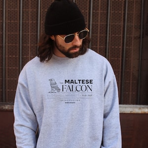 The Maltese Falcon by Dashiell Hammett Title Card Sweatshirt, roman policier, pull littérature classique, chemise de détective, fans de noir