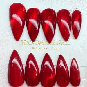 Luxury Ruby Red Cateye Design, Press on nails / fake nails / false nails / glue on nails / gel nails / acrylic nails / nails / gifts