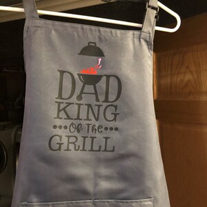 Apron &quot;Dad King Of The Grill&quot;