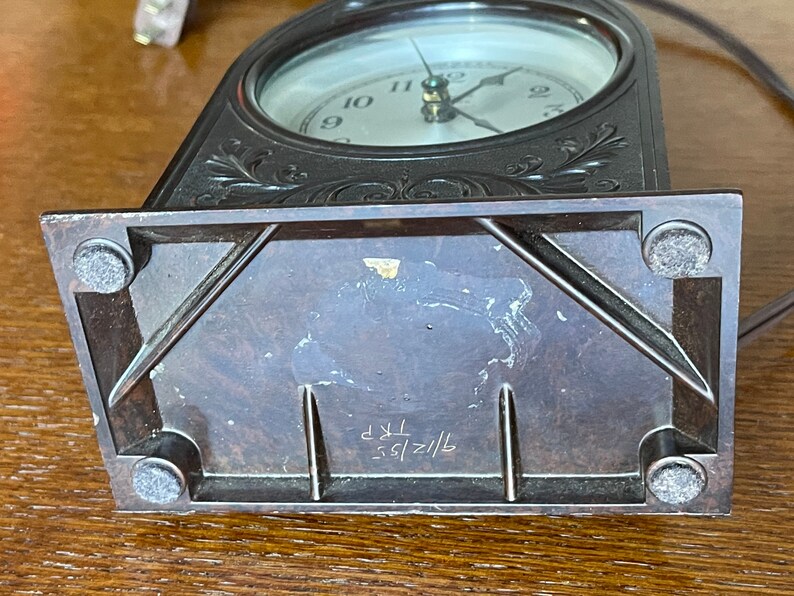 Vintage Lincoln Electric Bakelite Catedral Clock/mantle Clock - Etsy