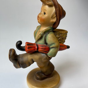 Vintage Goebel W. Germany M.I. Hummel 79 Globe Trotter Figurine