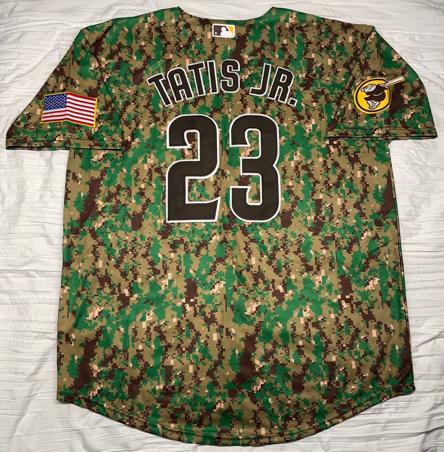 Fernando Tatis Jr. San Diego Padres Majestic Youth Player Name & Number T-Shirt - Navy