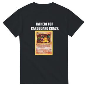 Camiseta de gola redonda unissex "I'm Here For Cardboard Crack Pokemon Heavyweight" | Gildan® 5000 Preto