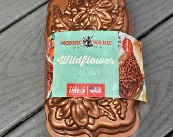 NWT, Nordic Ware Wildflowers Heavy Cast Aluminum Loaf Pan