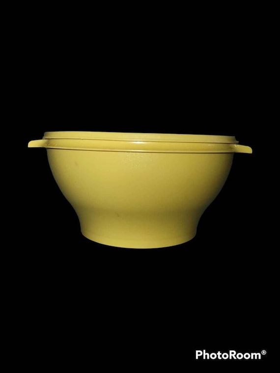 Tupperware Vintage Serving Bowls