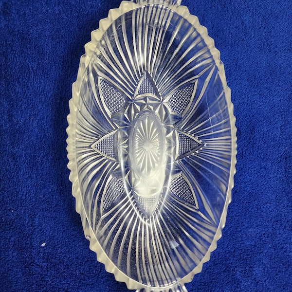 Vintage 1930s Hazel Atlas Oval Glass dish. This pressed glass is in the pattern "Fan and Triangles". Depression glass