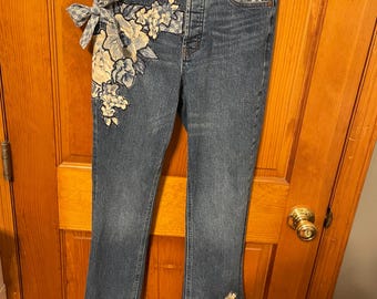 Upcycled Floral Bow Jeans – Romantic Blue Appliqué Denim – Cottagecore Gingham Detail – One of a Kind Vintage Inspired Pants