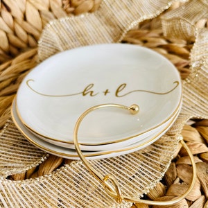 Personalized Jewelry Dish, White Ring Dish, Jewelry Dish for engagement, White Jewelry Dish, Custom Jewelry Dish, Wedding ring dish