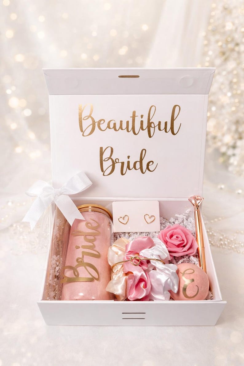 Personalized Bridal Gift Box | Bride To Be Gift | Bridal Shower Gift | Engagement Gift for Bride | Custom Wedding Gift Box | Future Mrs Gift Bild 12
