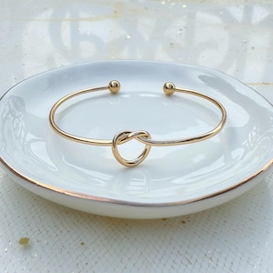 Tie the Knot Bracelet, Bridesmaid Gift, Bridal Party Jewelry, Gold Silver Rose Gold Bracelet, Bridesmaid bracelet, Tie the knot jewelry