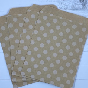 kraft paper bags - mini party favour bags - lolly bags - gift bags - small business packaging - polka dots - 13cm x 17cm - pack of 20 bags