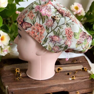 Pretty floral scrub cap featuring fairies and bees | Perfect unique gift for nurses, midwife, surgeons, vets & dental professionals