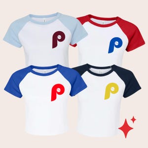 Philly Baseball P | Raglan abgeschnitten Baby Tee