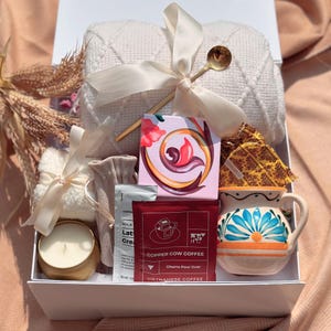 Classy Gift Basket for Women, Hygge Gift Box with Blanket, Thinking of You Gift Box with Blanket, Cozy Care Package, Candle, Socks