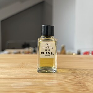 Chanel No 19 Pure Perfume 15ml Vintage Perfume 1960s Nr19 