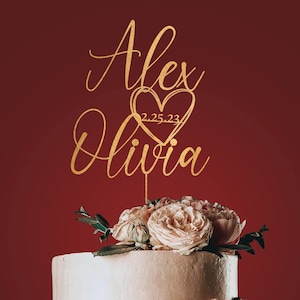 Custom Wedding Cake Topper with date and heart, Custom Couples Script Cake Topper for Weddings, Rustic cake topper