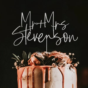 Personalized Mr and Mrs Wedding Cake Topper, Custom Cake Topper for Wedding Couples, Rustic cake topper, Personalized Script Wedding Topper