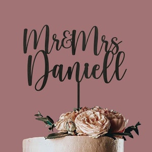 Gepersonaliseerde script bruidstaart topper, rustieke bruidstaart topper, de heer en mevrouw taart toppers, aangepaste bruiloft toppers, verjaardag