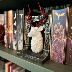 Lord of the North Book Nook | Antlers of Ember Bookish Nook | 3d Printed Book Nook | White Stag