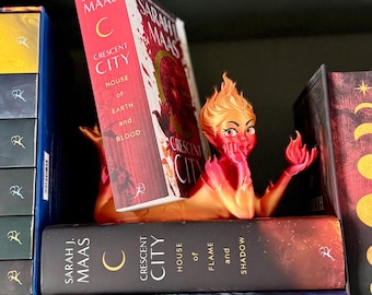Feuer Sprite Dekor | Crescent City Lehaba | Bücherwurm Dekor | Bücherregal Deko