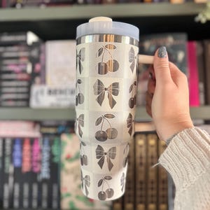 Rutigt körsbärsglas | Retrokopp | Söt kopp | Graverat glas | Enkelt glas