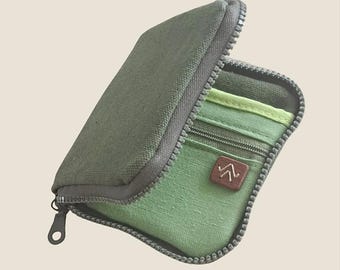 Portafoglio in tela verde salvia – Portafoglio minimalista fatto a mano con cerniera, porta carte e portamonete
