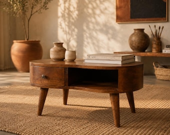 Solidny stolik kawowy z drewna mango | Stolik pomocniczy w kształcie fali w stylu mid-century modern | Mały stolik kawowy w kolorze kasztanowym z szufladą