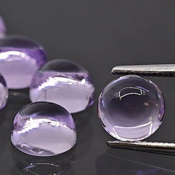 Amethyst AA round cabochon fi 6, 10 mm