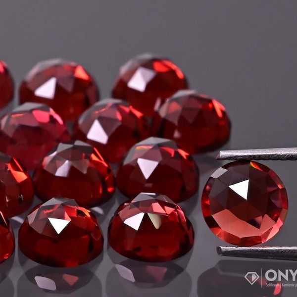 Pyrope Garnet A faceted round rose cut fi 3, 4, 5, 6 mm