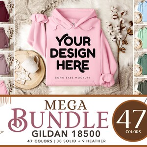 Puede incluir: Una maqueta de una sudadera con capucha rosa con el texto "YOUR DESIGN HERE" y "BOHO BABE MOCKUPS" impreso en la parte delantera. La sudadera est&aacute; colocada sobre una superficie de piel sint&eacute;tica blanca. La imagen forma parte de un conjunto m&aacute;s amplio de 47 opciones de color para sudaderas con capucha Gildan 18500.