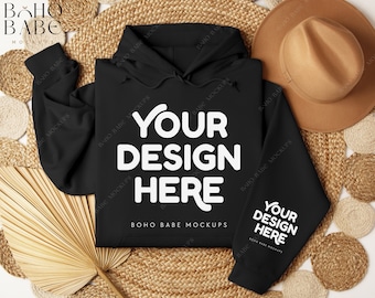 NEGRO Gildan 18500 Maqueta de sudadera con capucha de manga / Impresión de puño de muñeca izquierda, Mock de diseño de bolsillo, Plantilla de foto de sudadera con capucha doblada, POD Boho Flat Lay