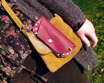 Glasses case in soft upcycled leather decorated with gold or silver brass